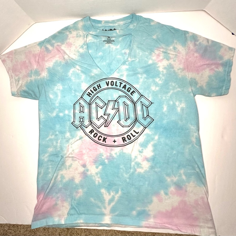 RARE FIND! AC/DC TIE DYE BAND TEE WITH KEY HOLE COLLAR